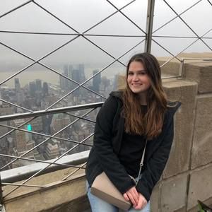 Meet your Posher, Kelly